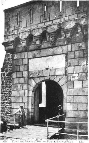 ORAN  FORT DE SANTA CRUZ.JPG